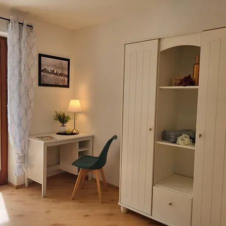 Apartamento Idyllisches Mit Ausblick
